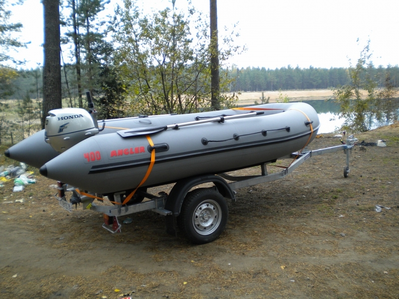 Лодка Angler 400XL